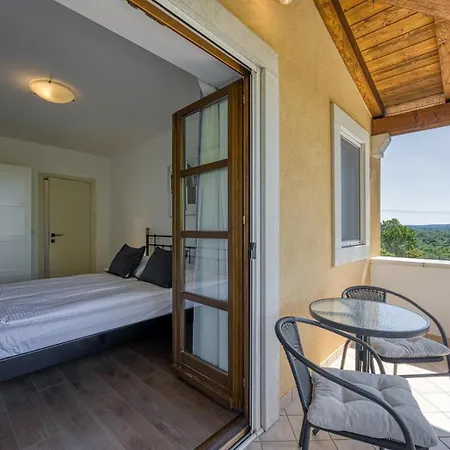 Ladonja With Private Pool And Sauna Marasi