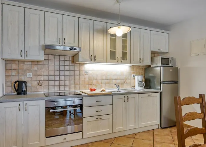 Ladonja With Private Pool And Sauna Vila *