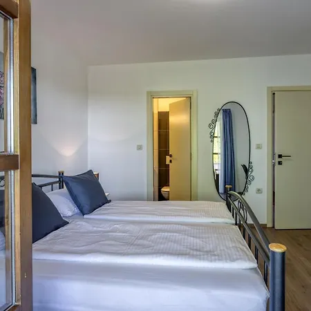 Ladonja With Private Pool And Sauna * Marasi