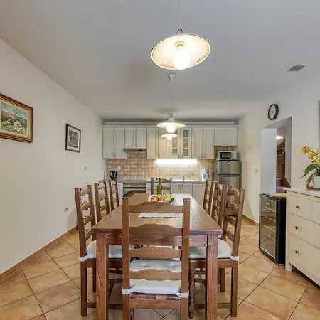 Ladonja With Private Pool And Sauna Villa Marasi