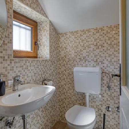 Villa Ladonja With Private Pool And Sauna Marasi