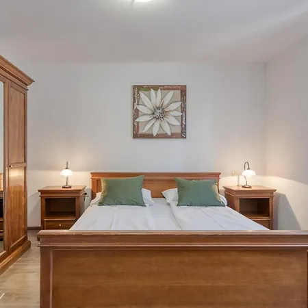 Ladonja With Private Pool And Sauna * Marasi