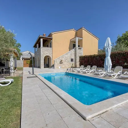 빌라 Ladonja With Private Pool And Sauna