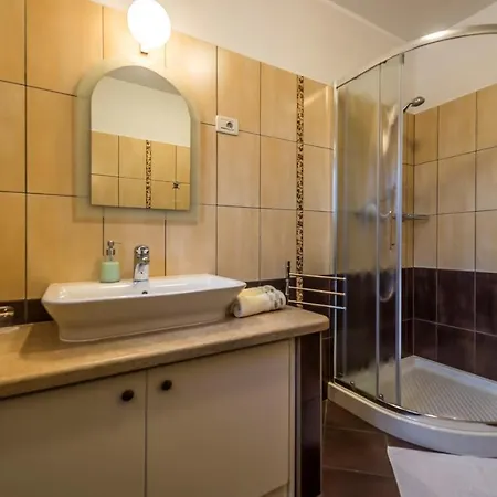Ladonja With Private Pool And Sauna Villa *