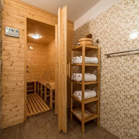 Ladonja With Private Pool And Sauna